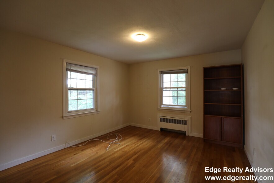 Building Photo - 20 Cummings Rd