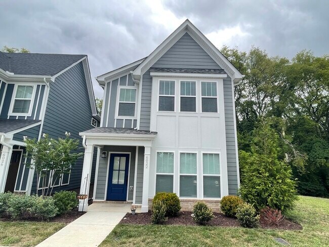 Primary Photo - Waterford Village 3 bedroom home