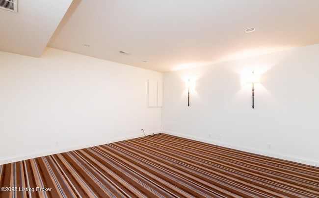 Building Photo - 9413 Civic Way