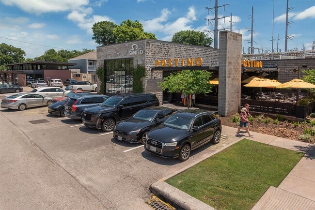 Building Photo - 212 W 6th St