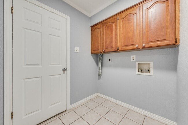Building Photo - 1108 Janell Dr