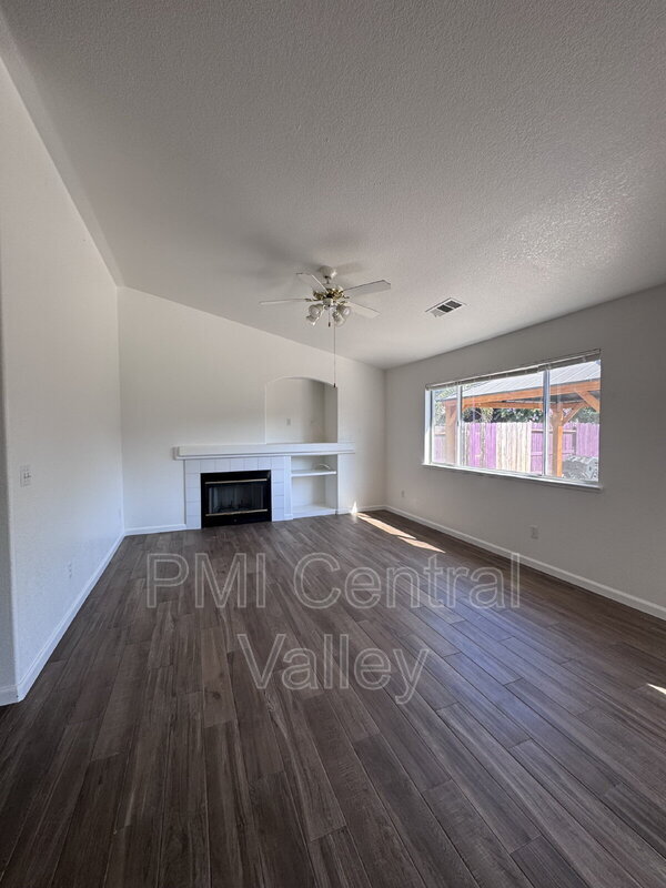 Building Photo - 1118 Cypress Hill Ln