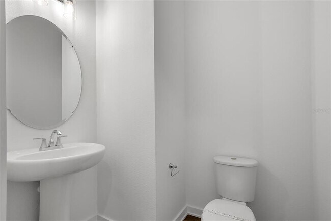 Building Photo - 17582 Lake Star Rd