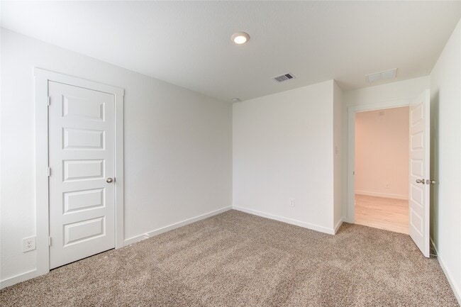 Building Photo - 2808 Misty Elm Ln