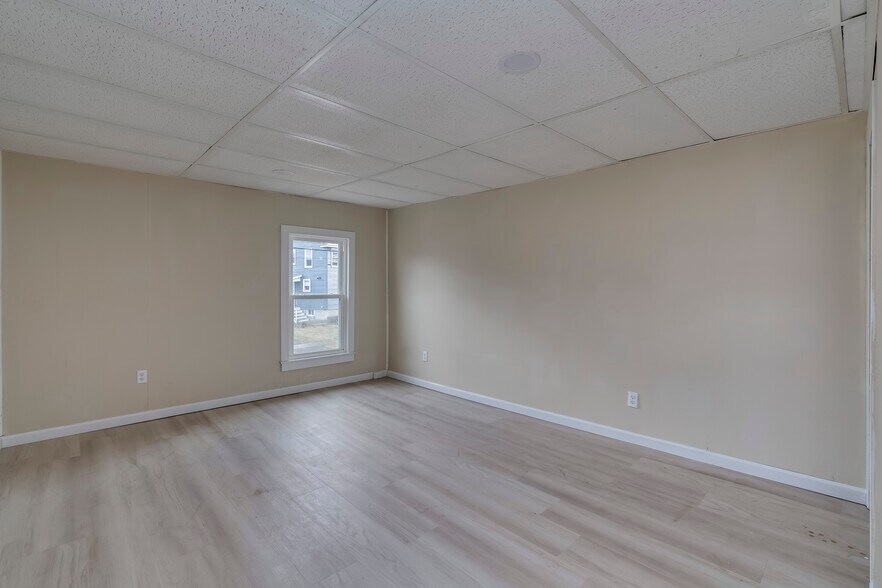 Building Photo - 741 Griffin St