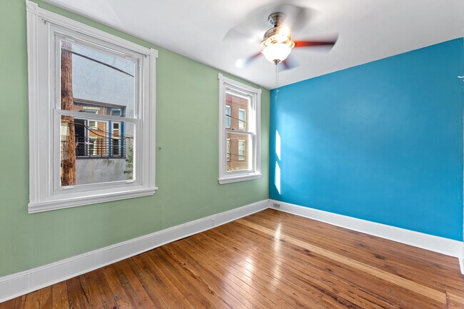 Building Photo - 1139 Titan St