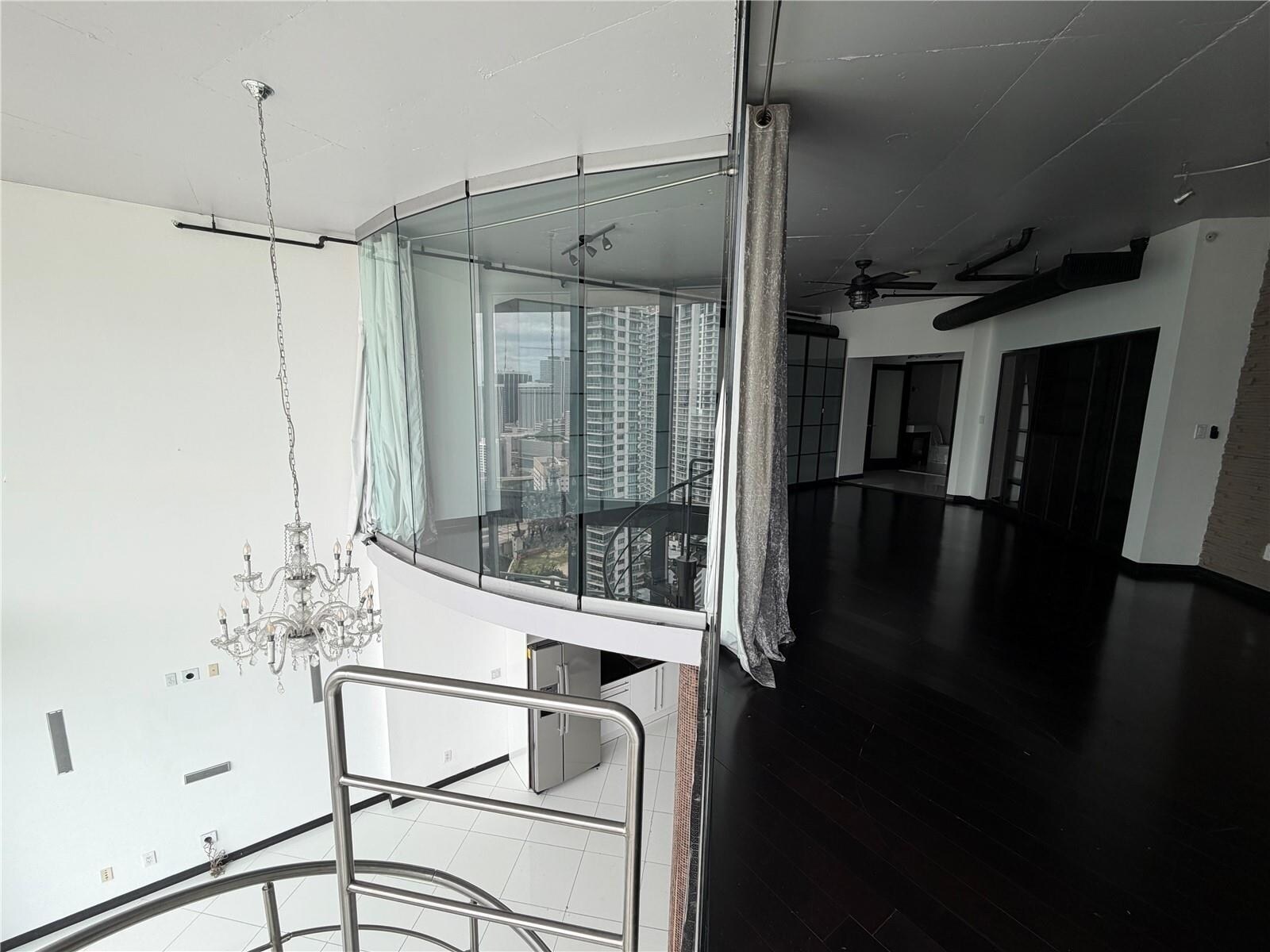 Building Photo - 690 SW 1st Ct