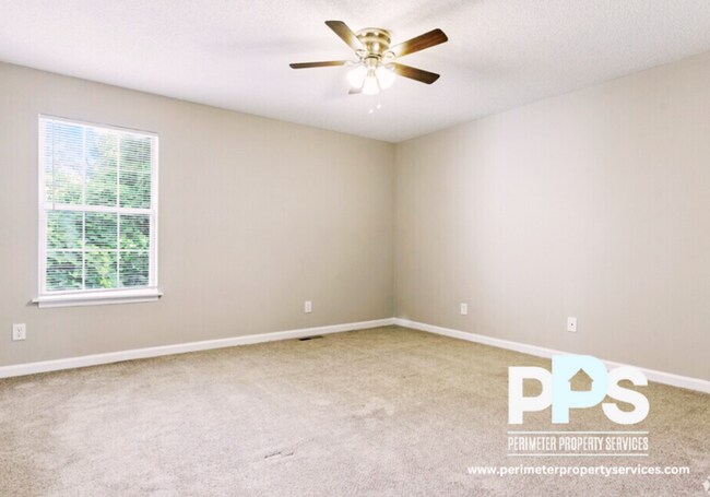 Building Photo - 350 WI Pkwy