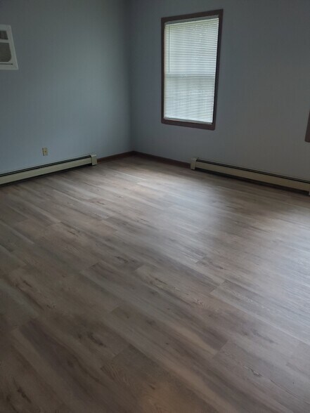 Building Photo - 1273 Kloap Rd