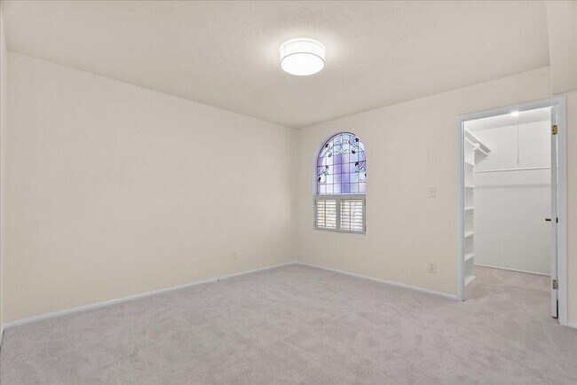 Building Photo - 5209 E Via Buena Vista