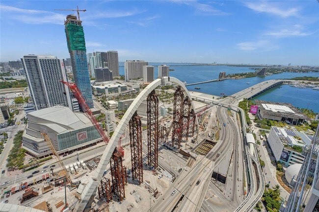 Building Photo - 1100 Biscayne Blvd