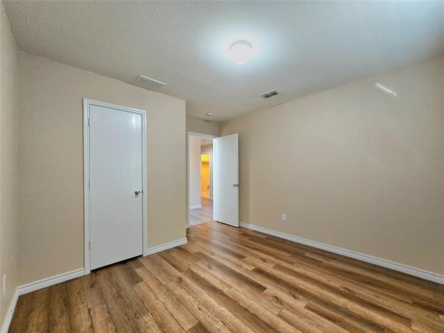 Building Photo - 14822 Magnolia Ln