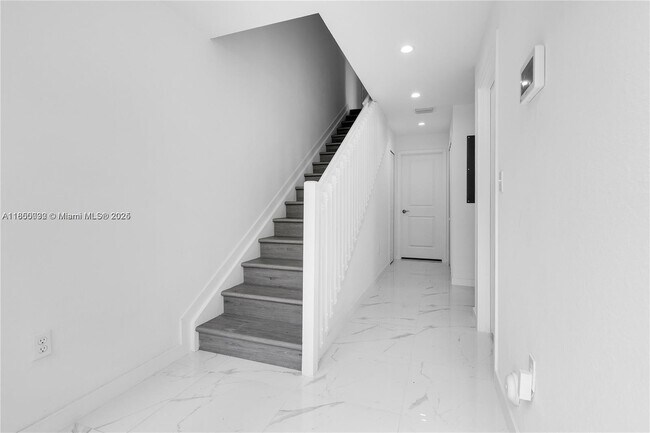Building Photo - 1823 NW 69th St