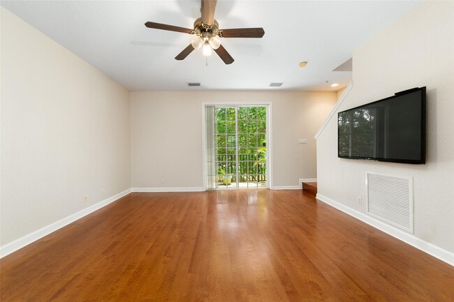 Building Photo - 463 School House Rd