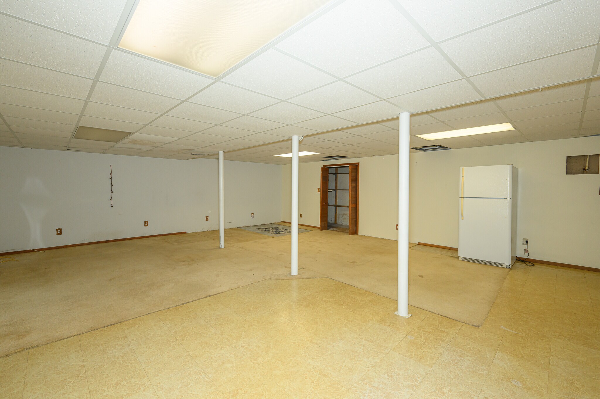 Building Photo - 2655 Merry Rd