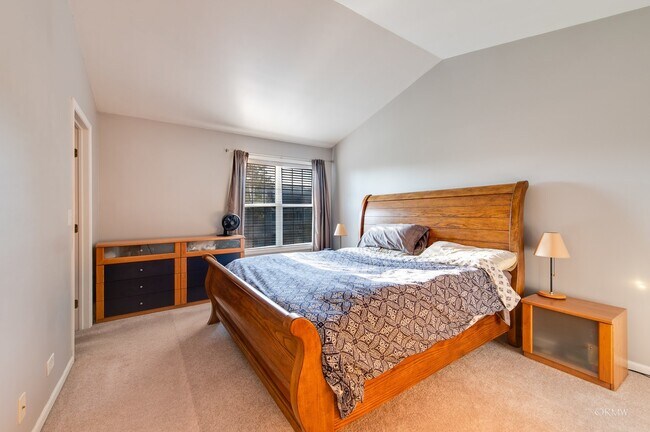 Building Photo - 224 Chesterfield Ct