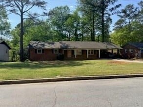 Building Photo - 4609 Hopewell Rd