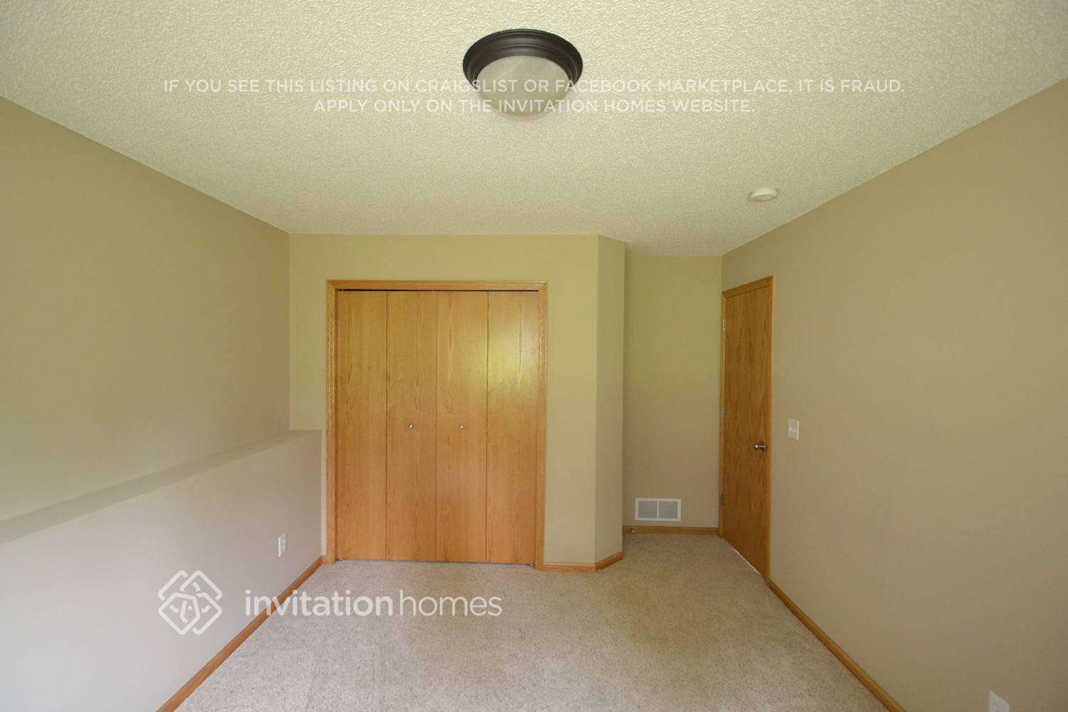 Building Photo - 336 Brady St