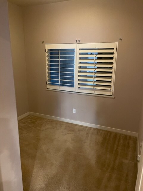 Building Photo - 725 S 200 W