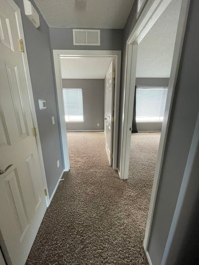 Building Photo - 7103 W 56th St