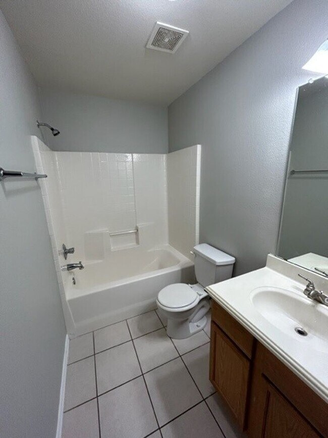 Building Photo - 1212-1214 Sironia Trail