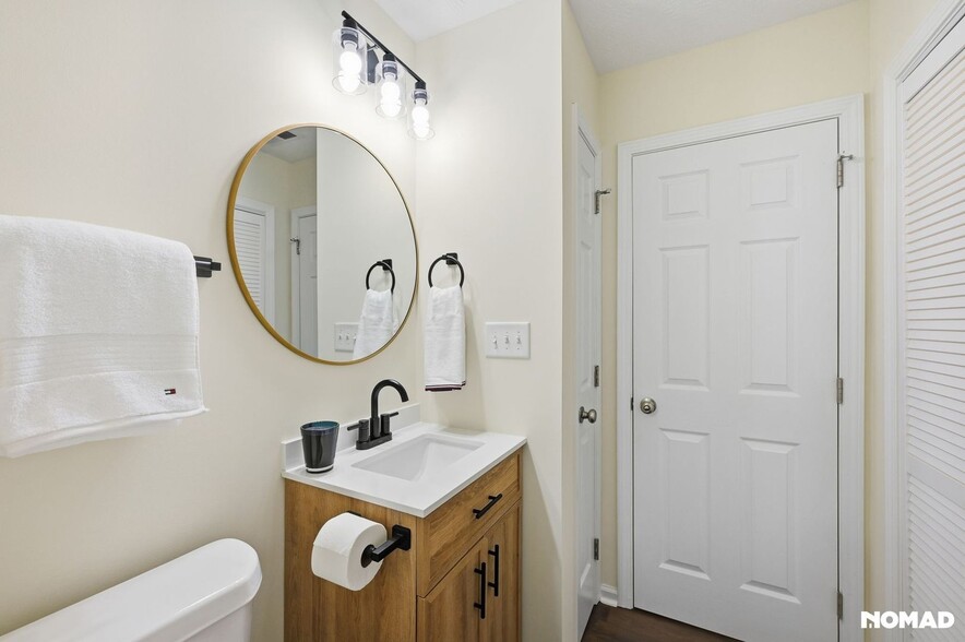 Building Photo - 4591 Oakfield Ct