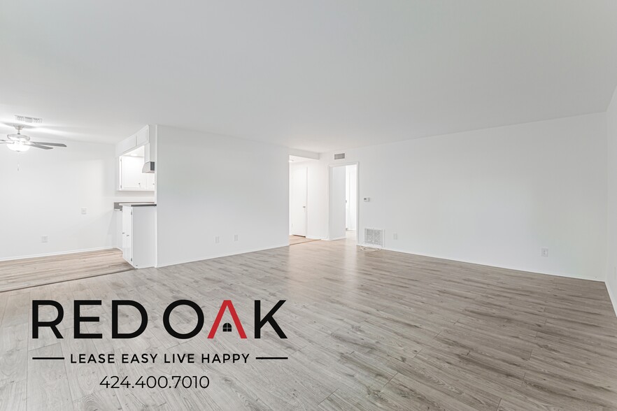 Building Photo - 4433 Colbath Ave