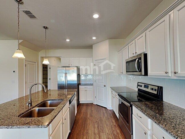 Building Photo - 1645 Soapstone Rd