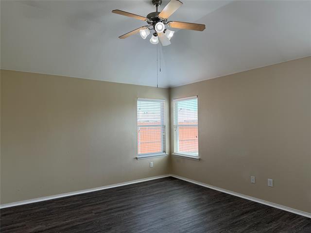 Building Photo - 301 Meadow Lark Ln