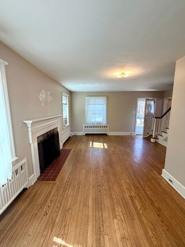 Building Photo - 111 Atkins Ave