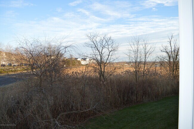 Building Photo - 606 Park Ave