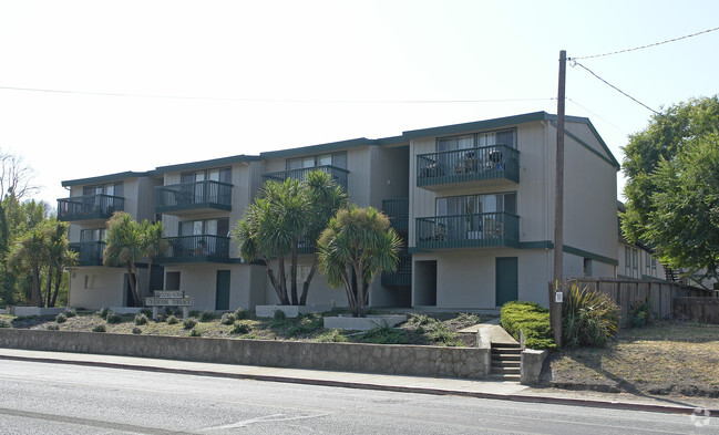 Building Photo - Creekside Terrace Apartments