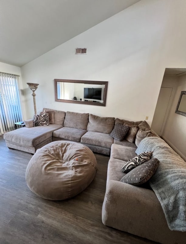 Building Photo - 123 unknown