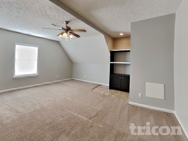 Building Photo - 1456 Colyn Avenue