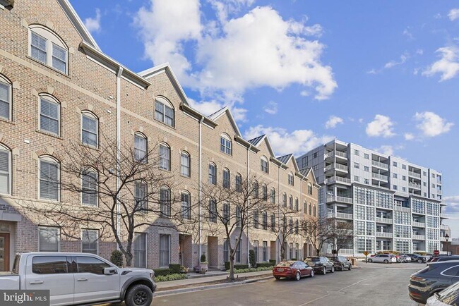 Building Photo - 1256 Dockside Cir