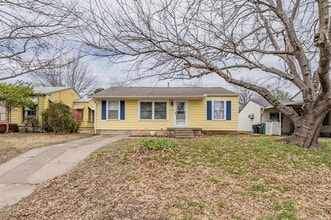 Building Photo - 4324 Diaz Ave
