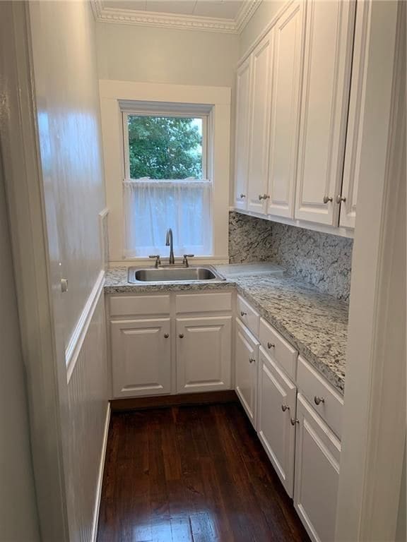 Building Photo - 6 Second School St