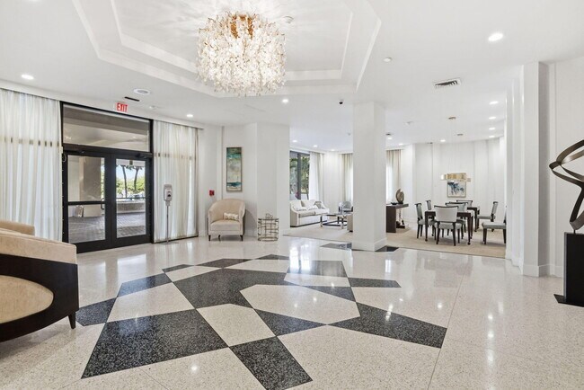 Building Photo - 2000 S Ocean Blvd