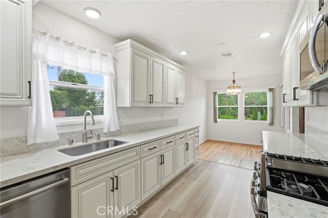 Building Photo - 15853 Romar St