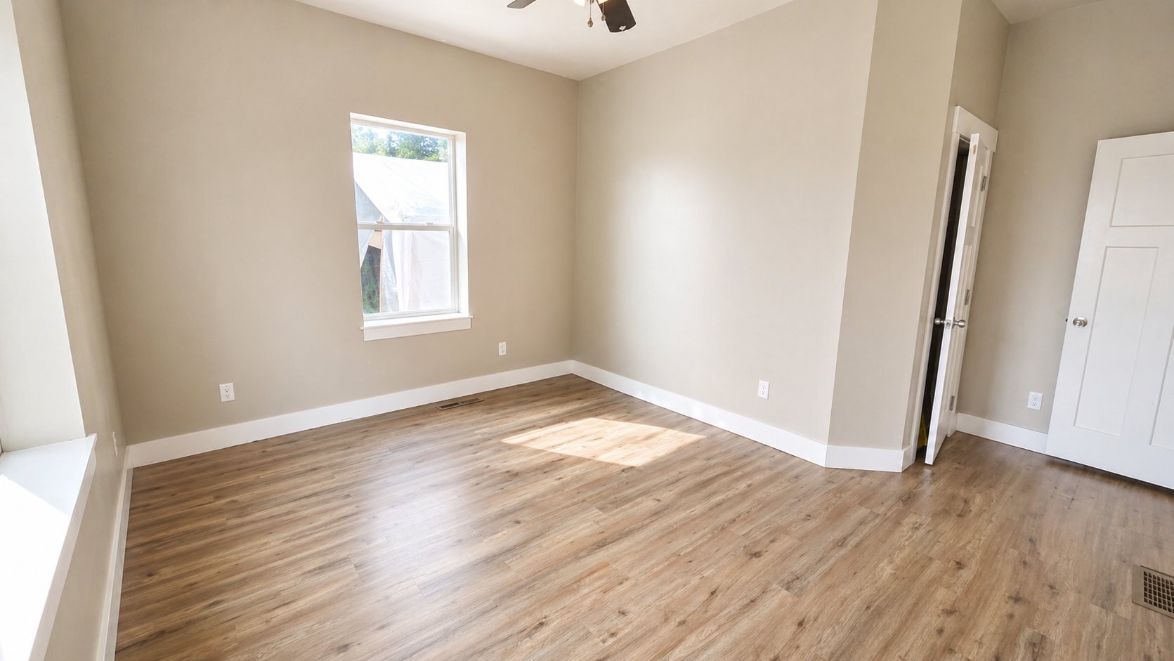 Building Photo - 390 N 300 E