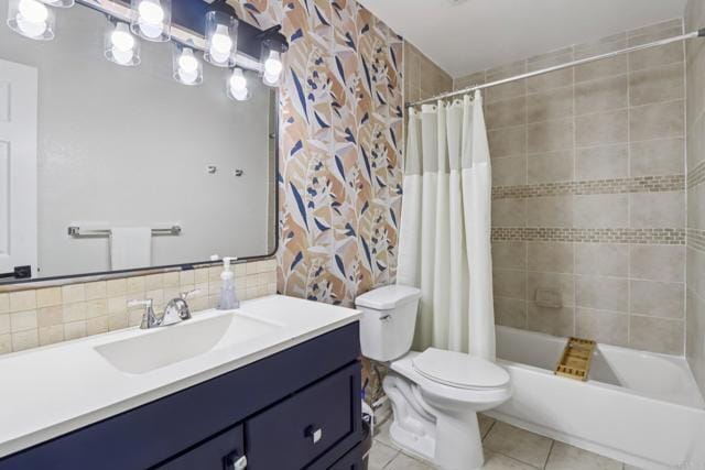 Building Photo - 2711 Via Festivo