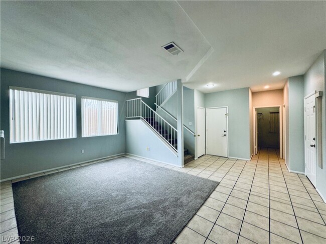 Building Photo - 2581 Silver Shadow Dr