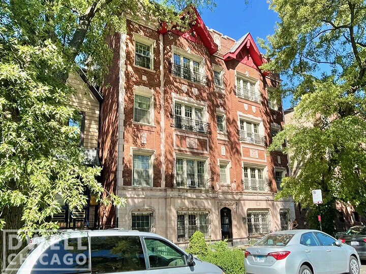 Building Photo - 2532 N Sawyer Ave