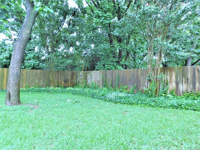 Building Photo - 516 Chateau Ct