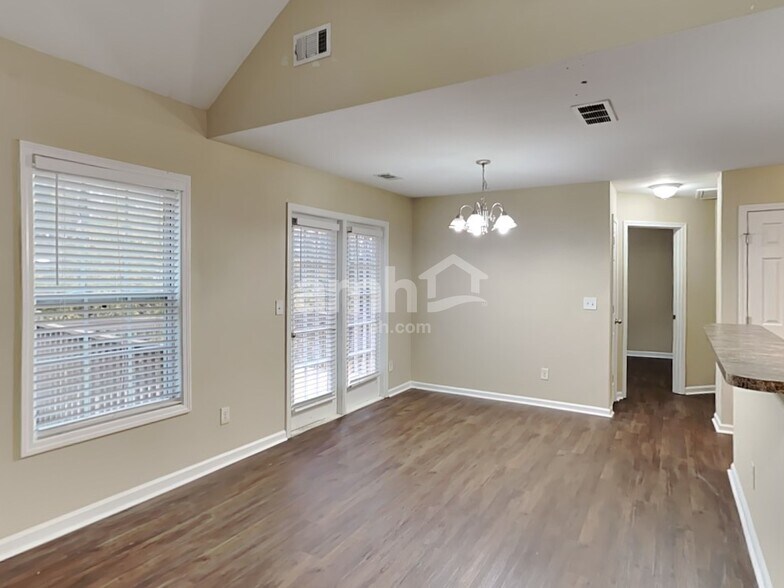 Building Photo - 15 Jeremiah Way