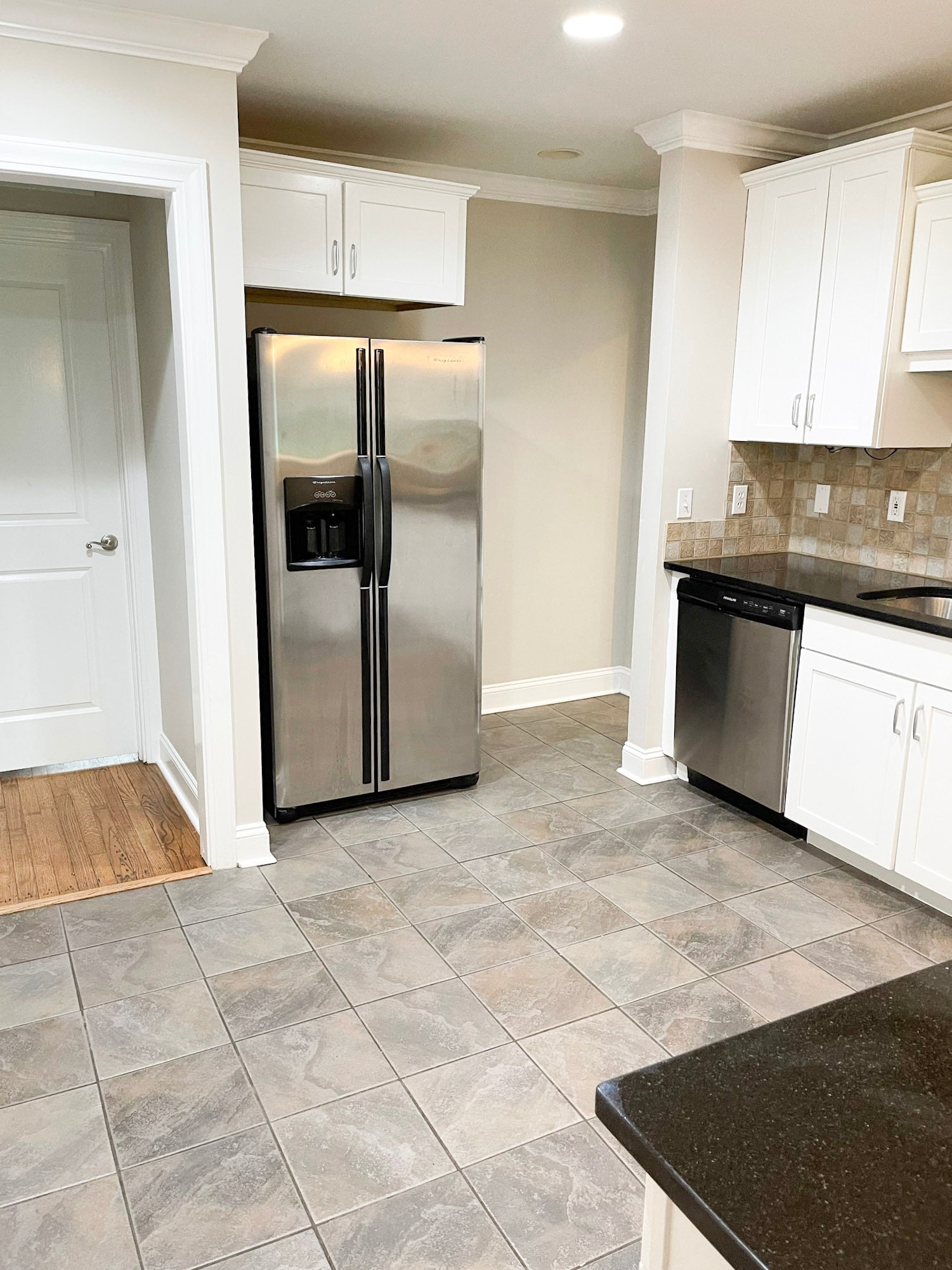 Building Photo - 1532 Ingleside Ave