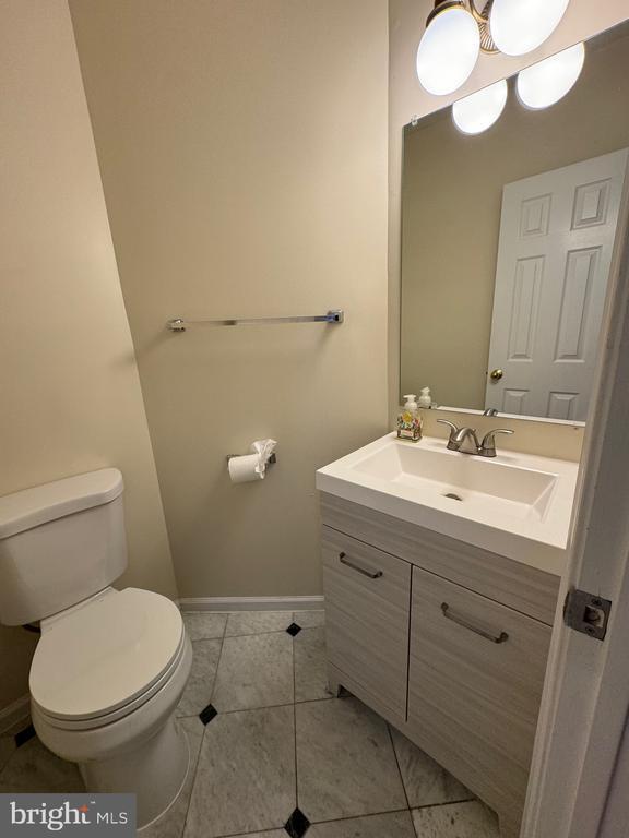 Building Photo - 11035 Cedarwood Dr