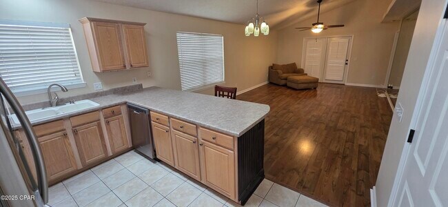 Building Photo - 11820 Cabana Ct