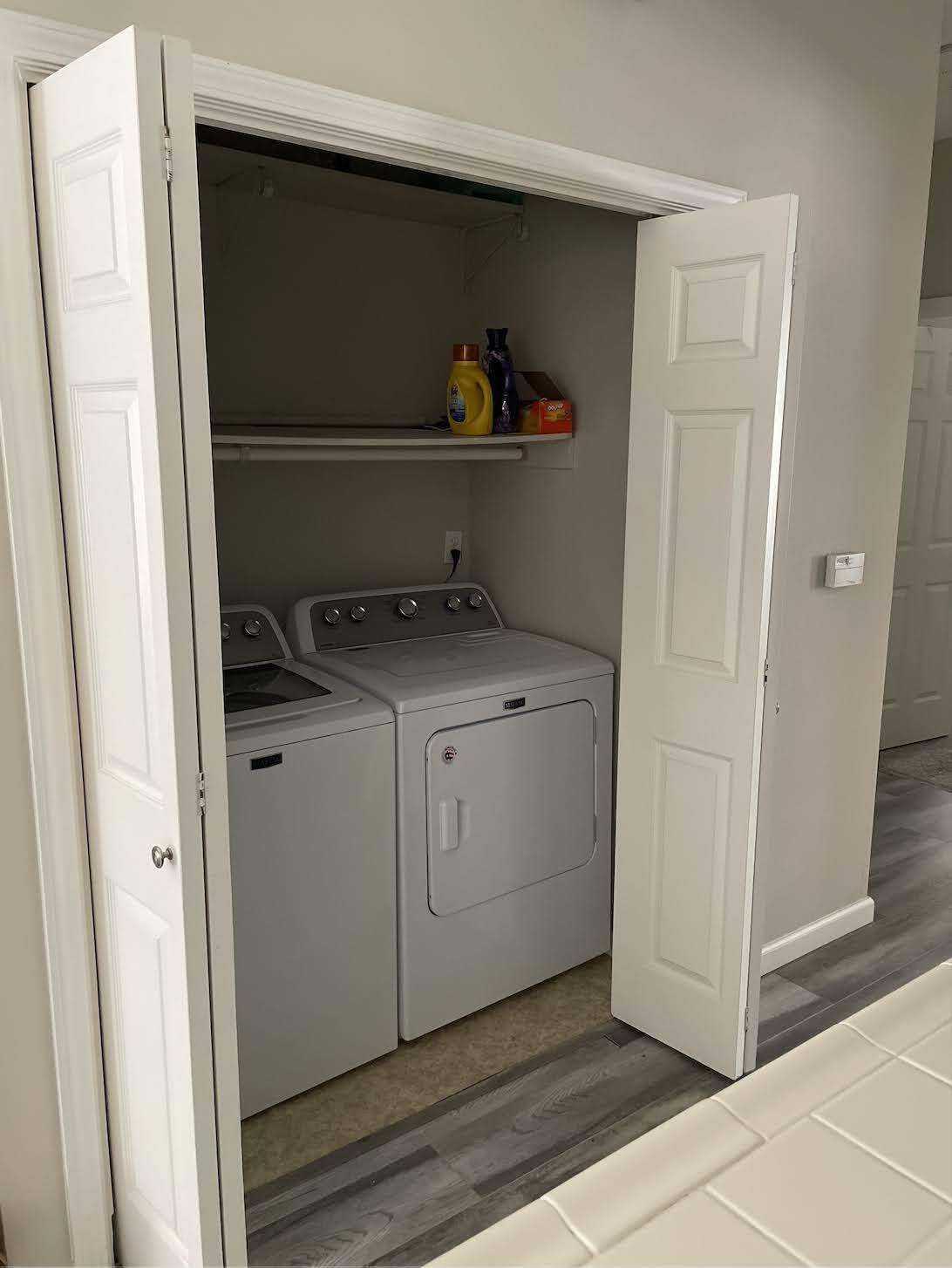 In-unit Washer + Dryer - 1143 Greene Ter