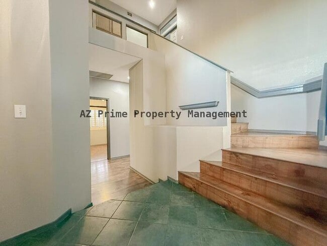 Building Photo - 260 W Calle Monte Vista